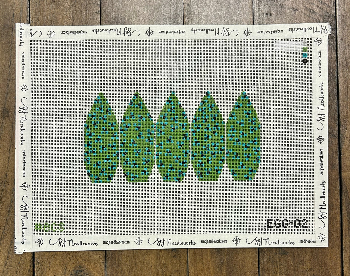 3-D Egg - Elizabeth Crane Swartz - Needlepoint Canvas 18 mesh