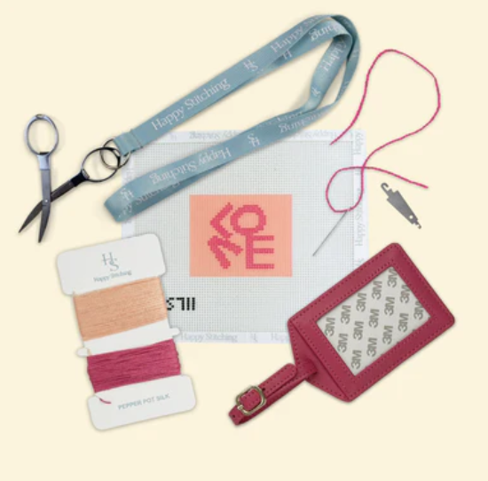 LovEvolve - Luggage Tag - Happy Stitching - Needlepoint Kit 13 mesh