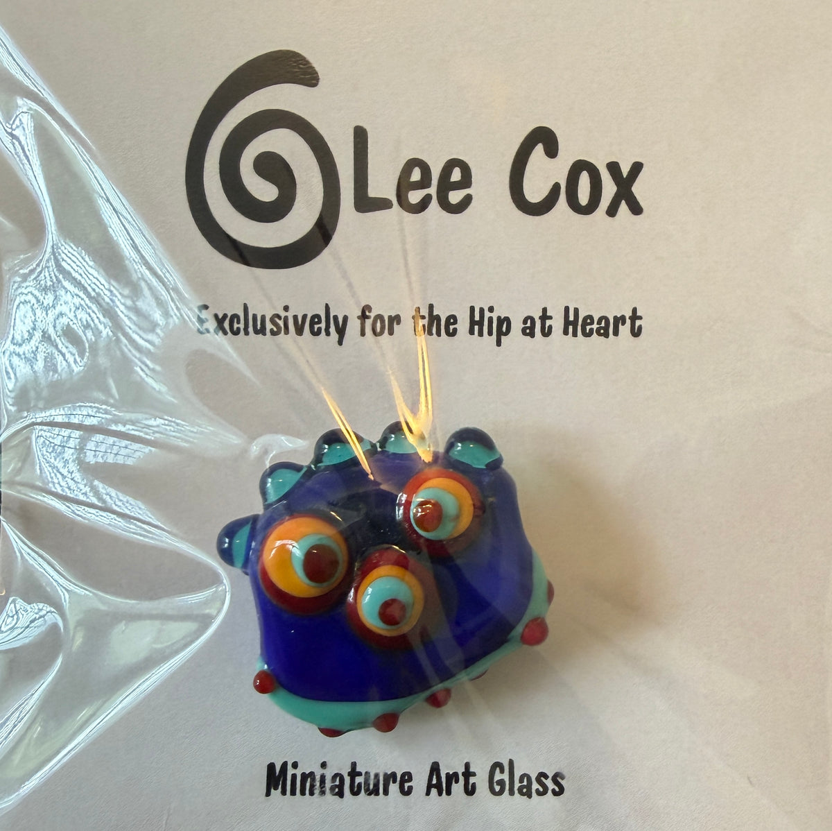 Glass Needle Minder