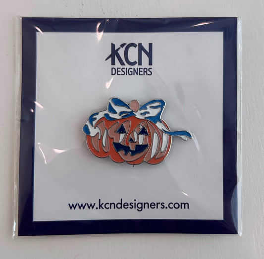 Pumpkin w/ Blue Bow Needleminder
